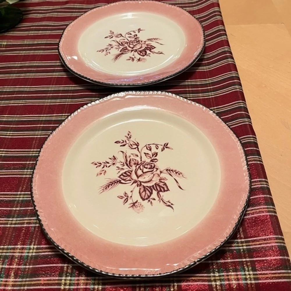 Wood & Sons Elegant Pink Floral Rose Dinner Plates 10” Set of Two England